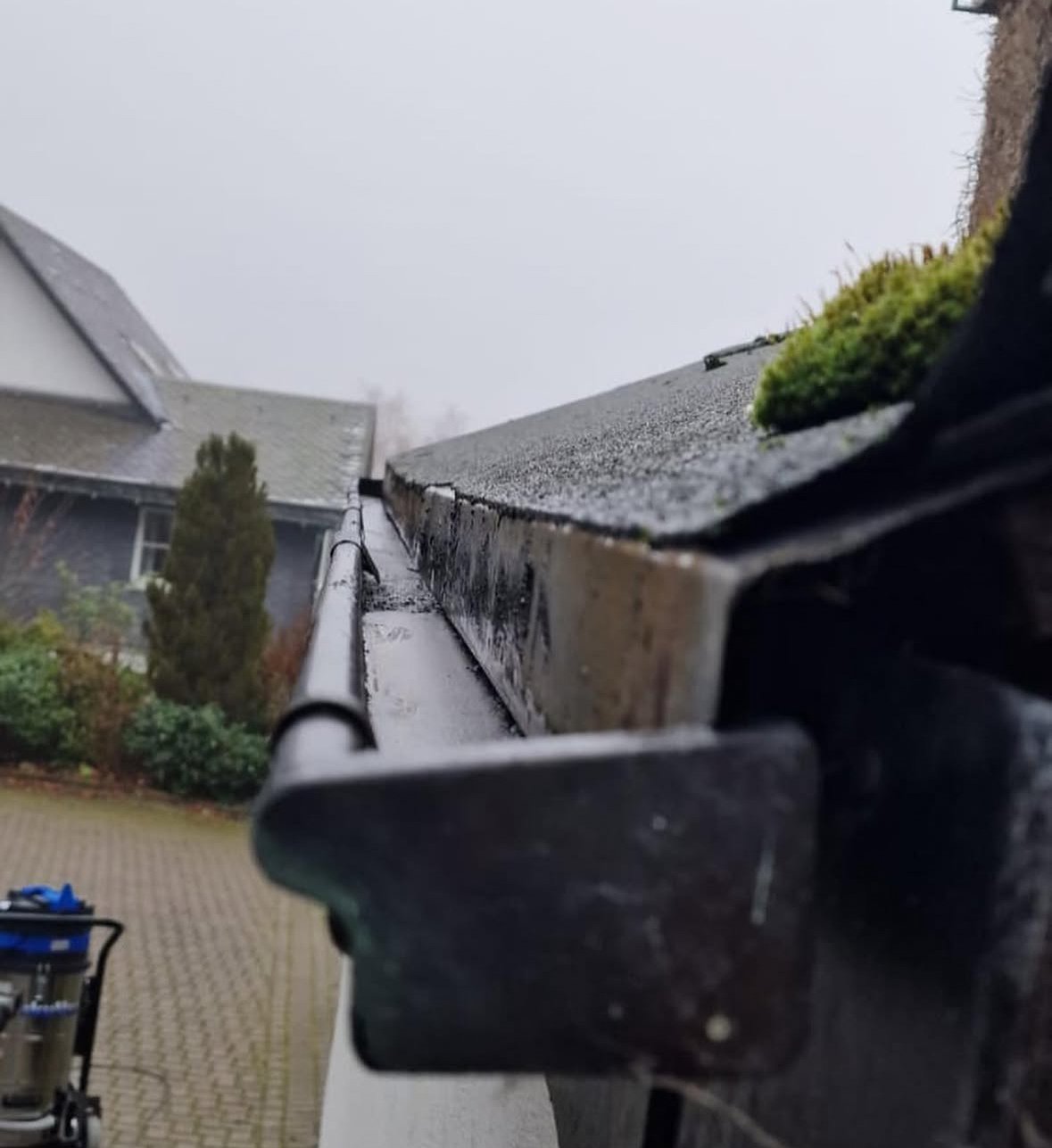 Dachrinnenreinigung Nachher